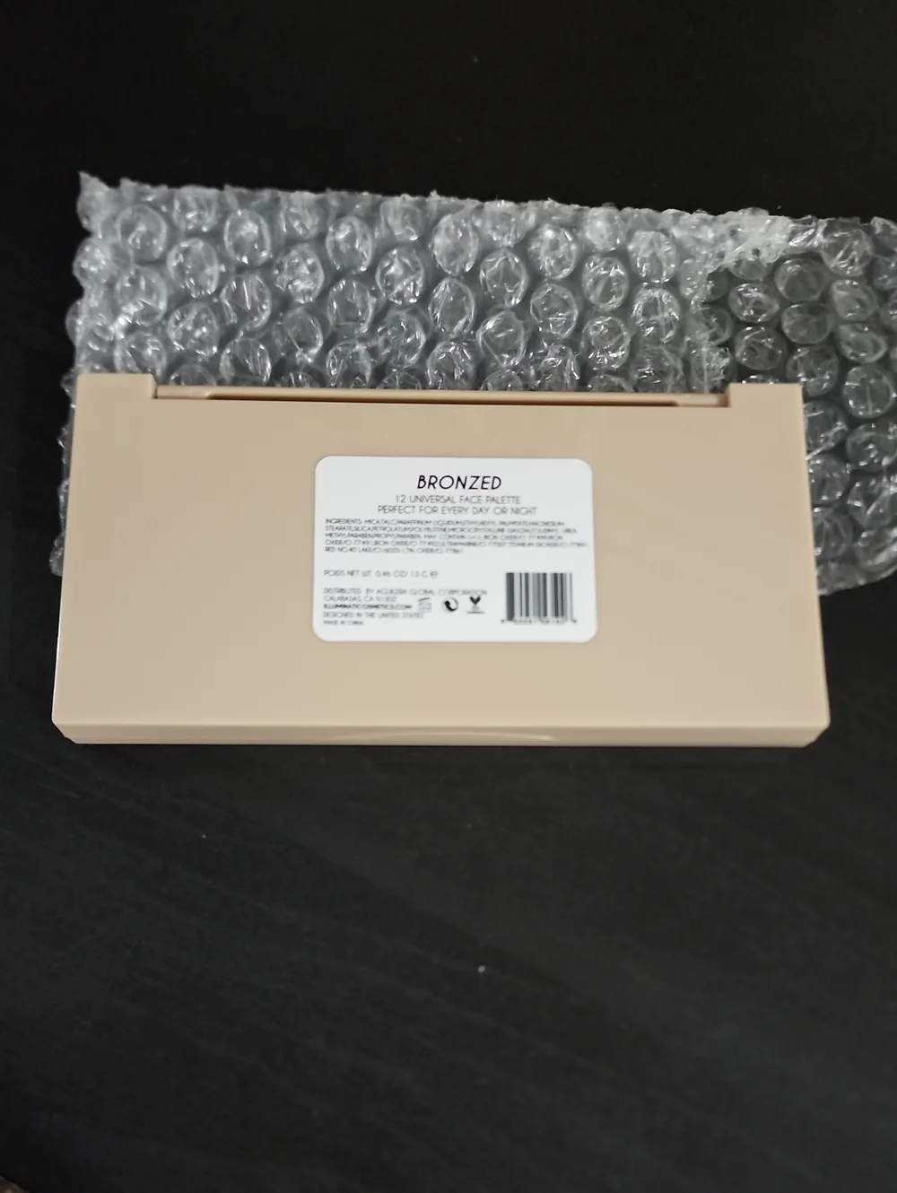 NWOT ILLIMUNATI BRONZED FACE PALLETTE